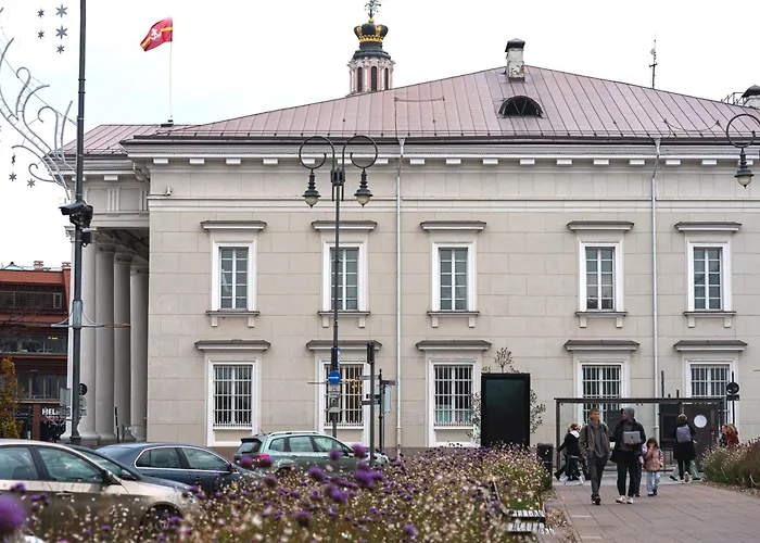 Luxury Apartment In Vilnius Old Town With Private Garden