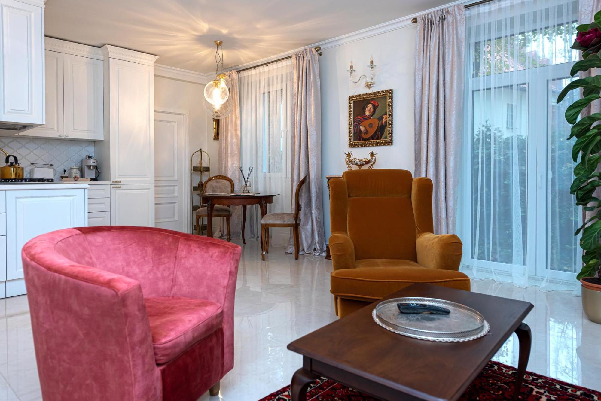 Luxury In Old Town With Private Garden * Vilnius