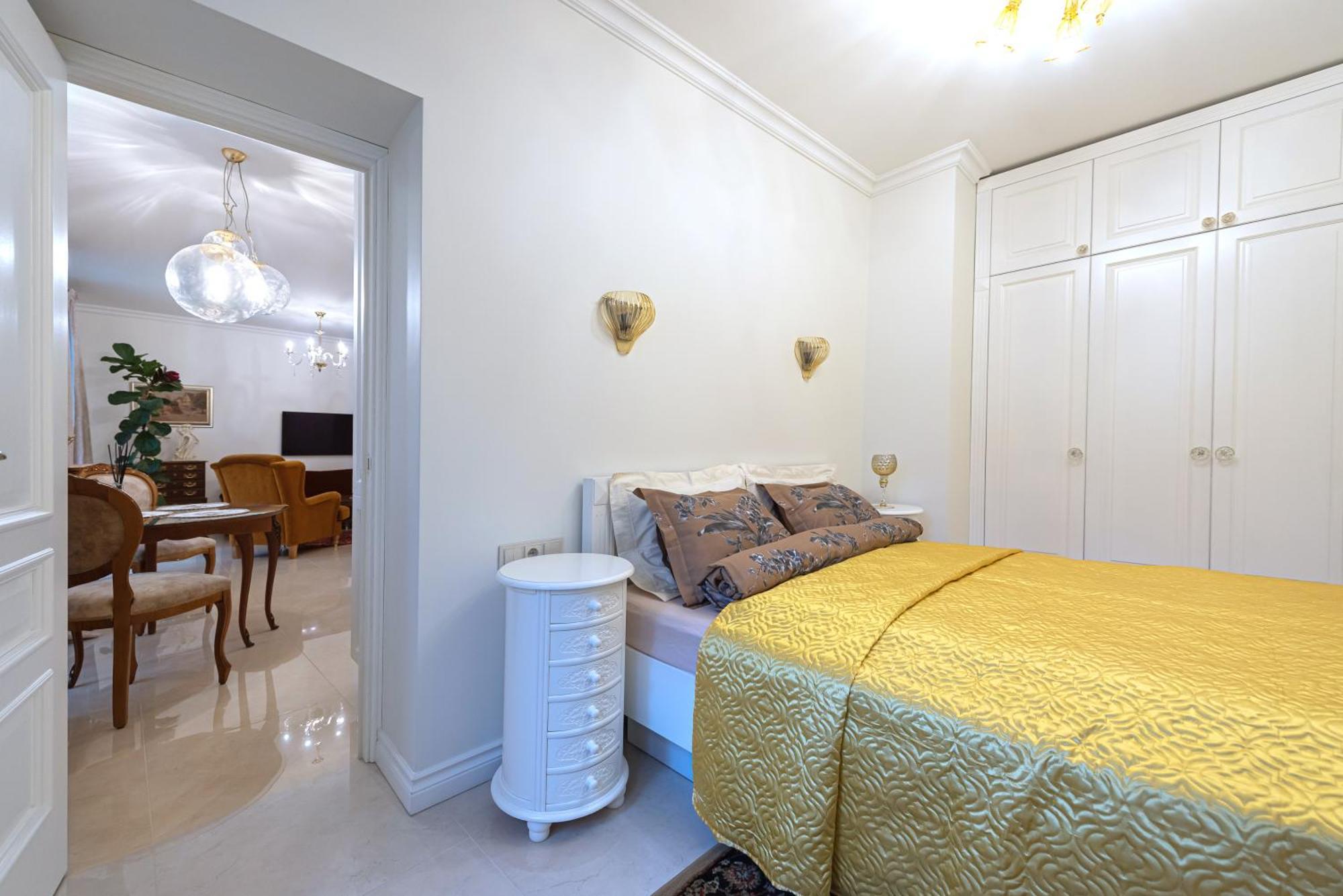 Luxury In Old Town With Private Garden Vilna